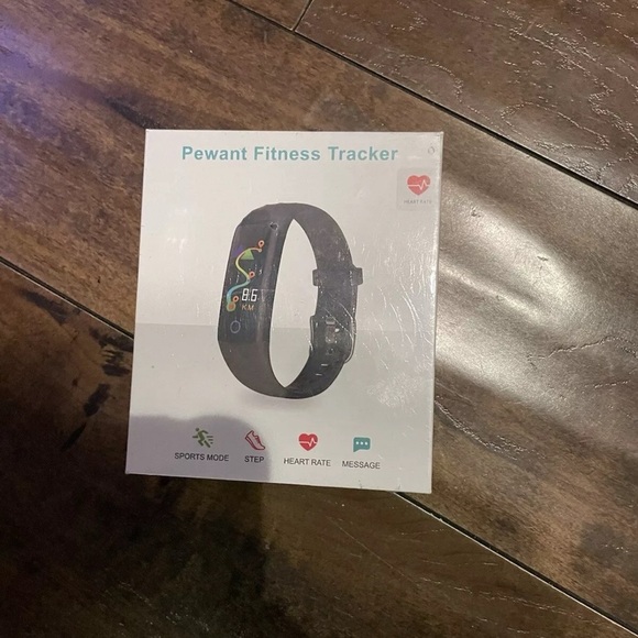 Pewant Fitness Tracker NWT - Picture 1 of 2